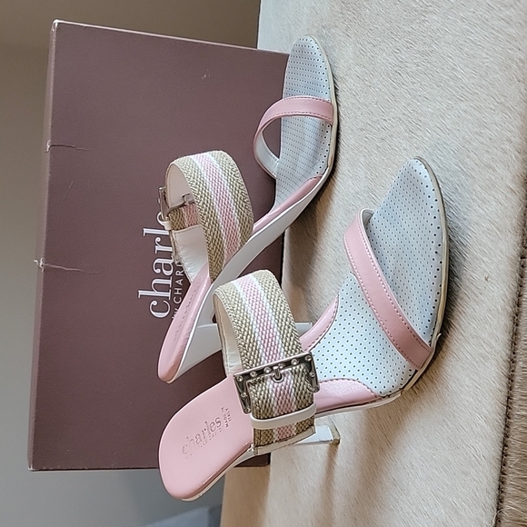 Charles by Charles Davis Heels Size 8.5 - Picture 1 of 9